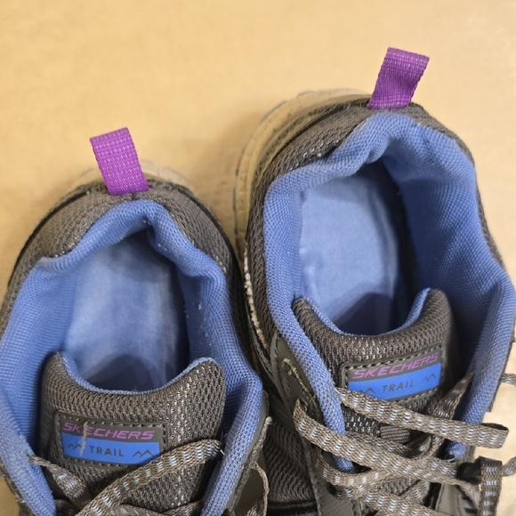 Skechers Black and Blue Women's Sneakers - Picture 11 of 16